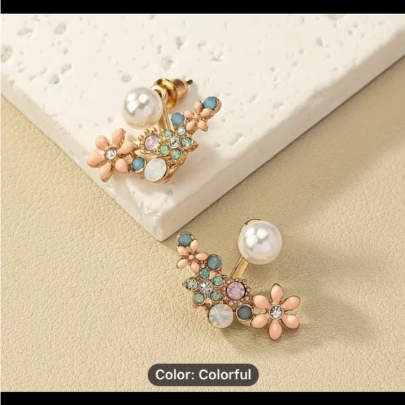 New Women Flower Design With Faux Pearl Shiny Rhinestone Decor Stud Earrings - Picture 2 of 7